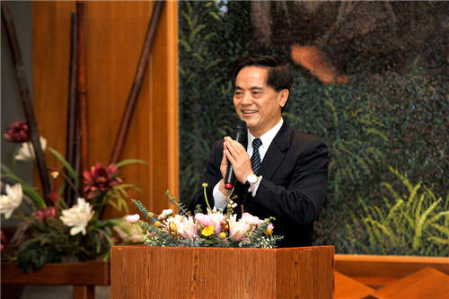 (花莲慈济医学中心院长林欣荣)